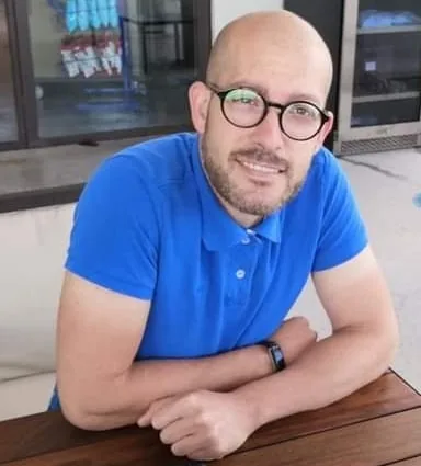 Fernando, AD & CEO